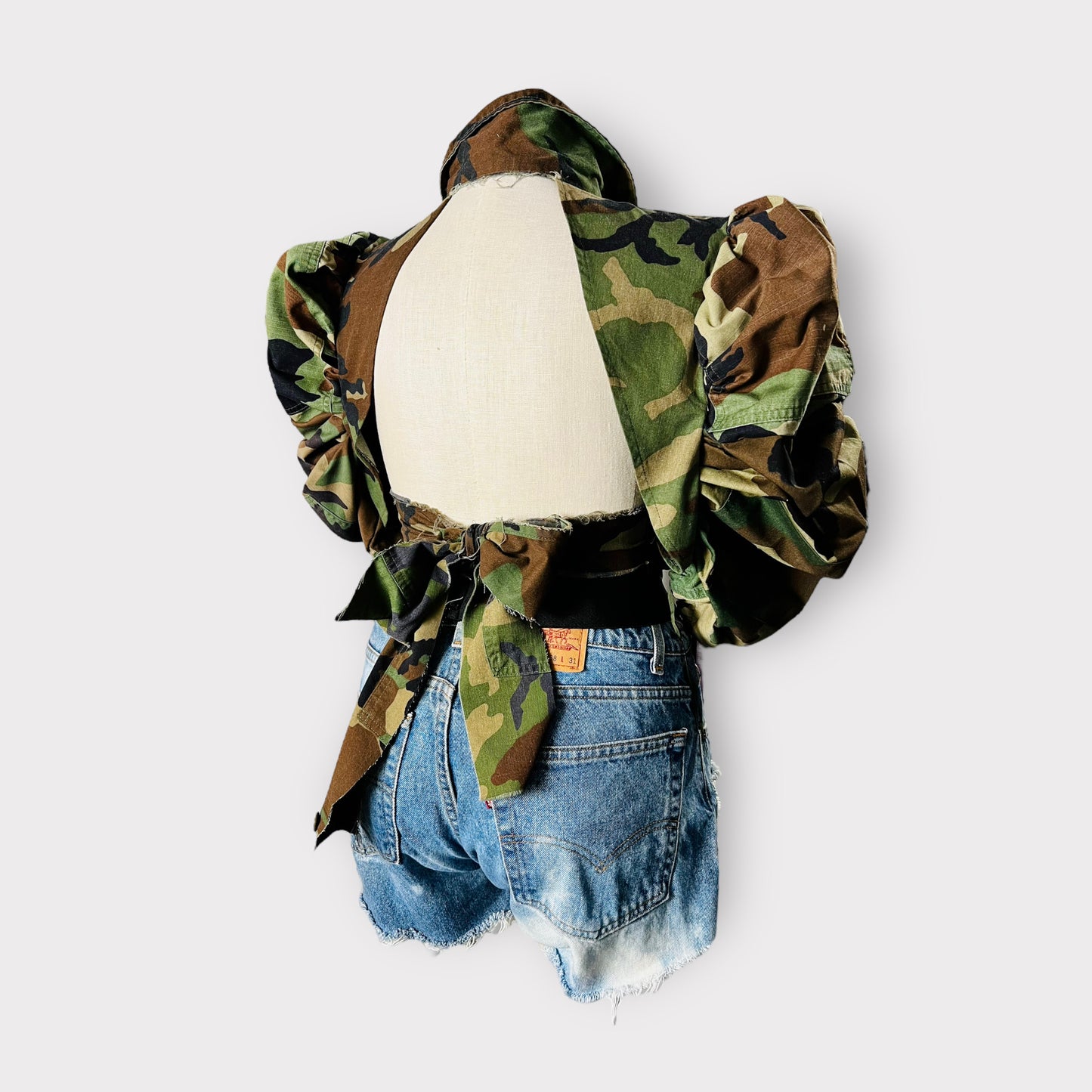 Cropped Backless Puff Sleeve Camo