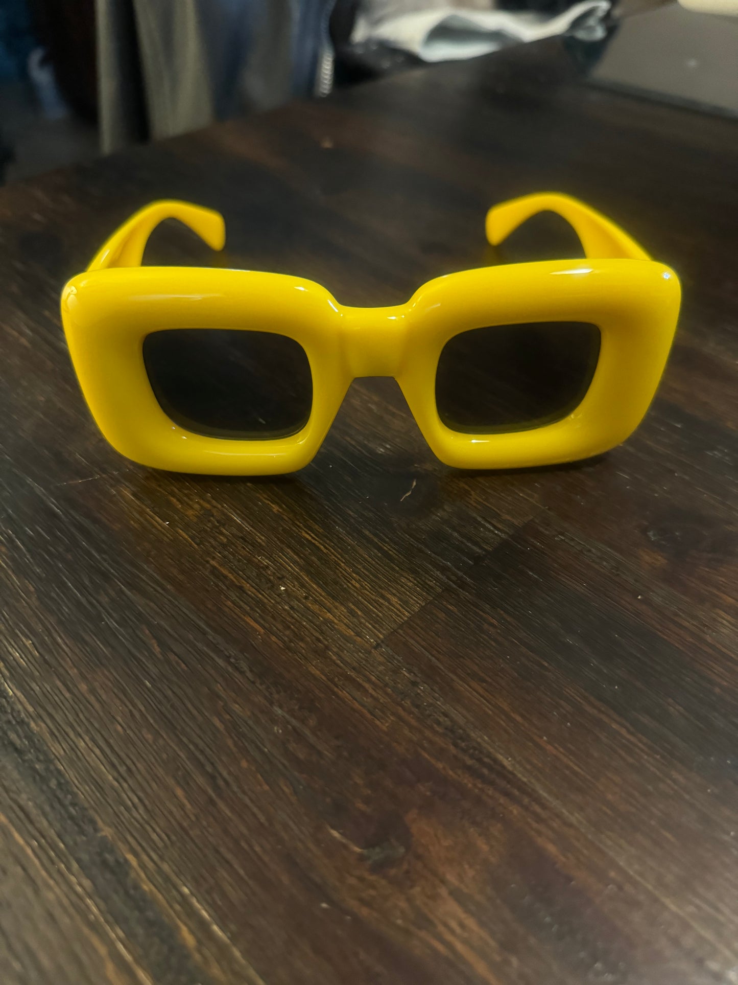 Lora Sunnies