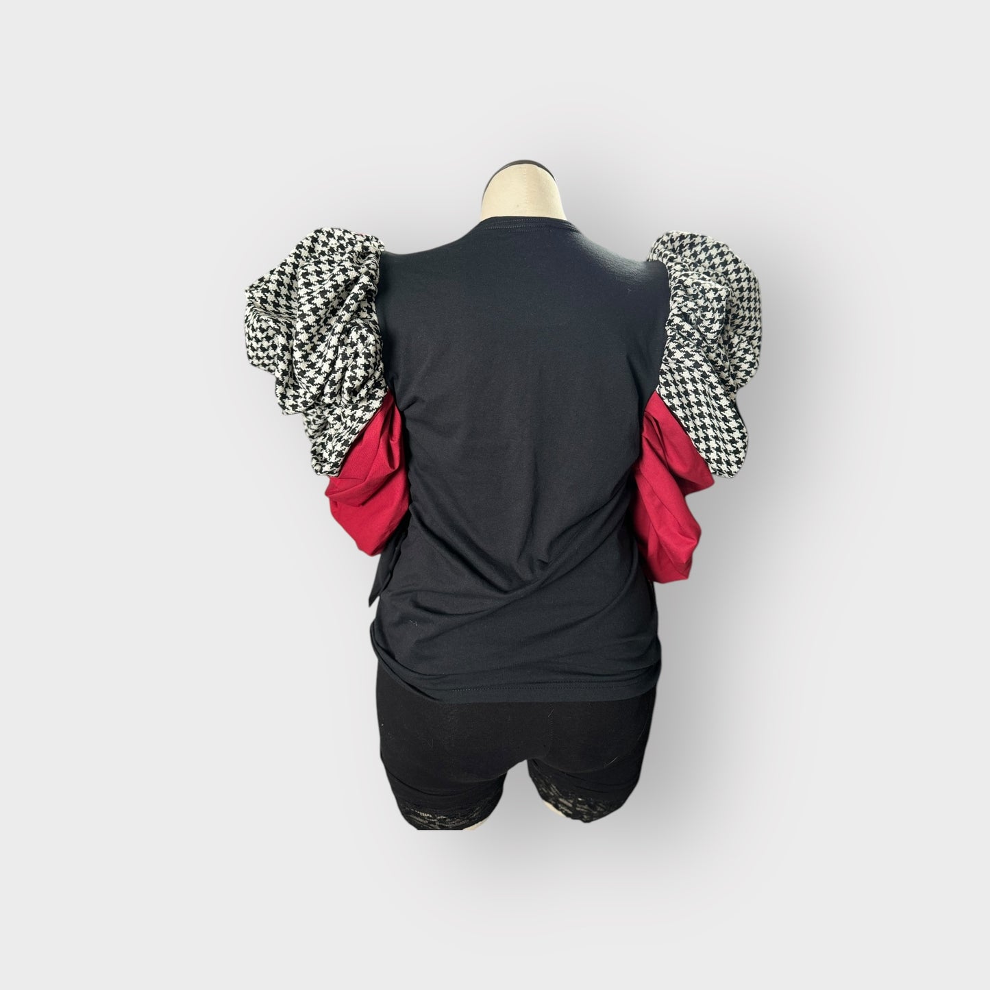 Street style Couture Sleeve Tee