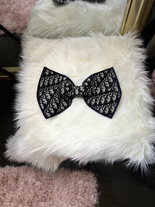 Designer Insp. Bow Tie
