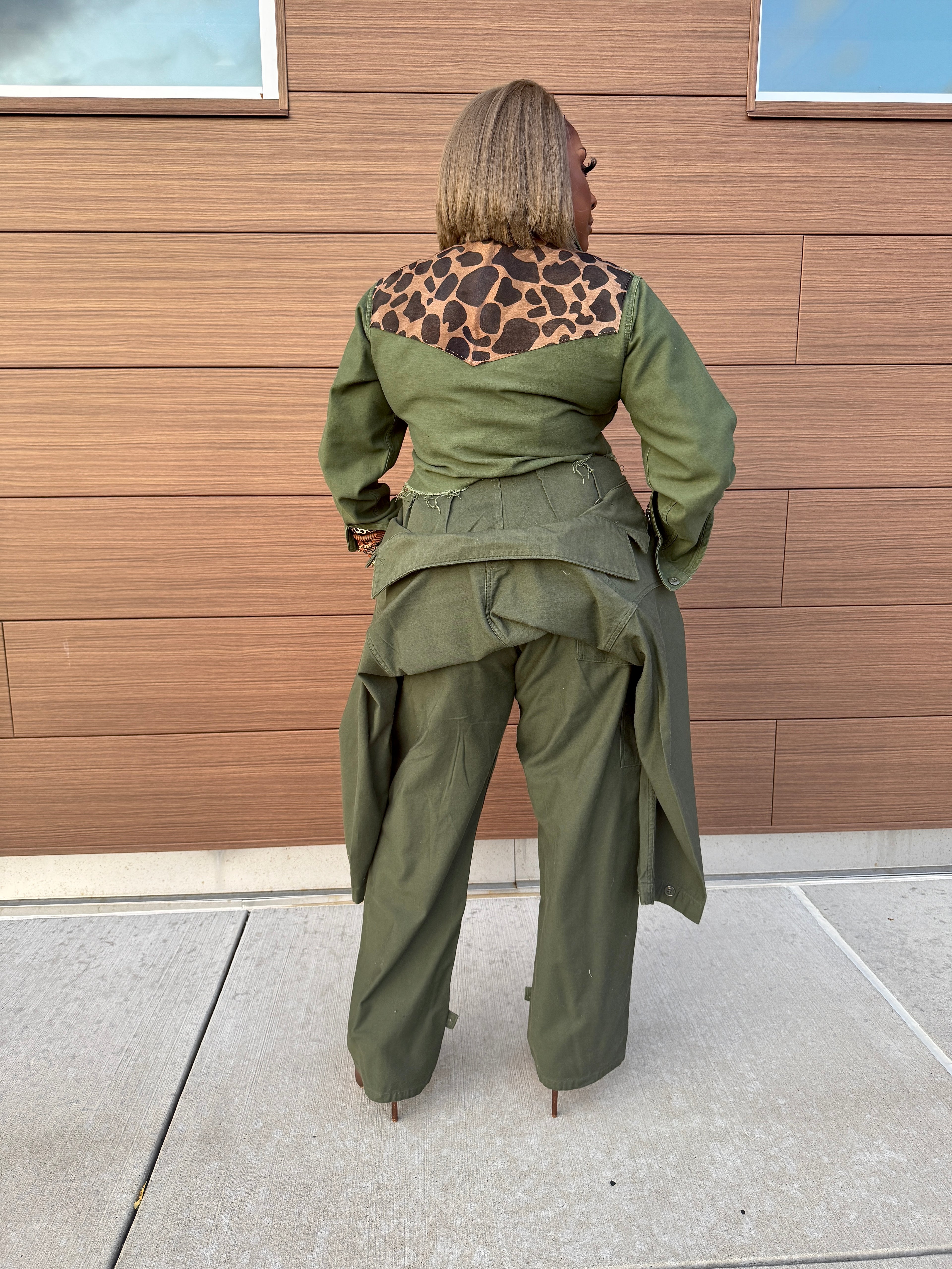 Military Green Giraffe Western Insp. Cropped Top