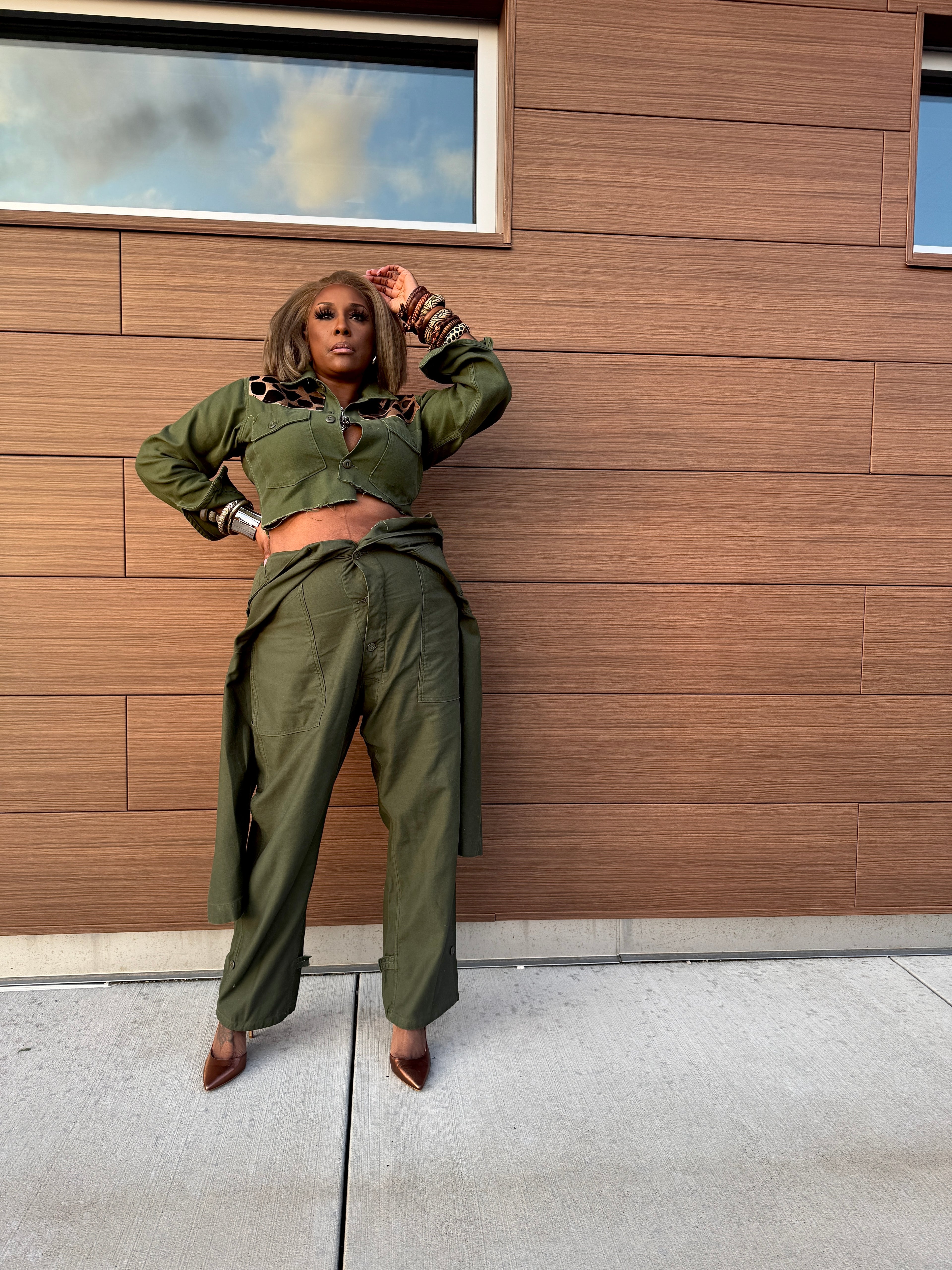 Military Green Giraffe Western Insp. Cropped Top