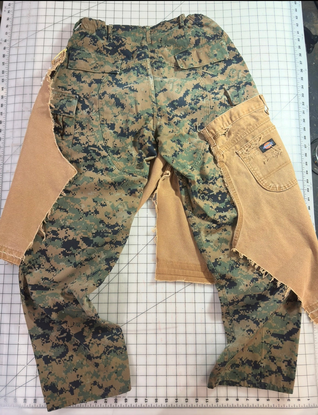 Fall Camo n Workwear Overlay Cargo Pant