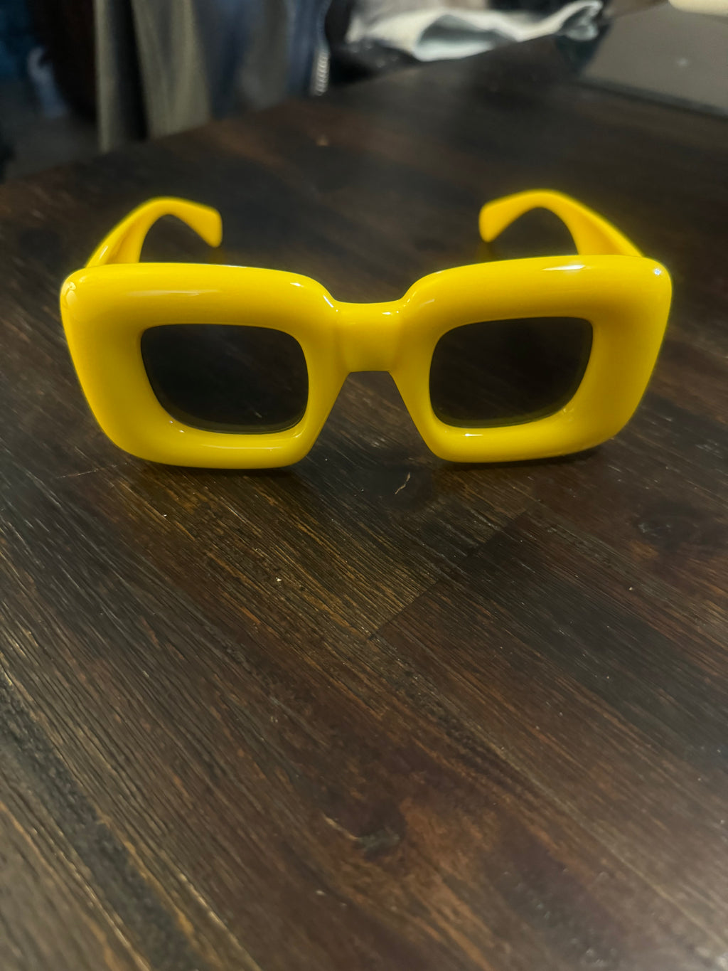 Lora Sunnies