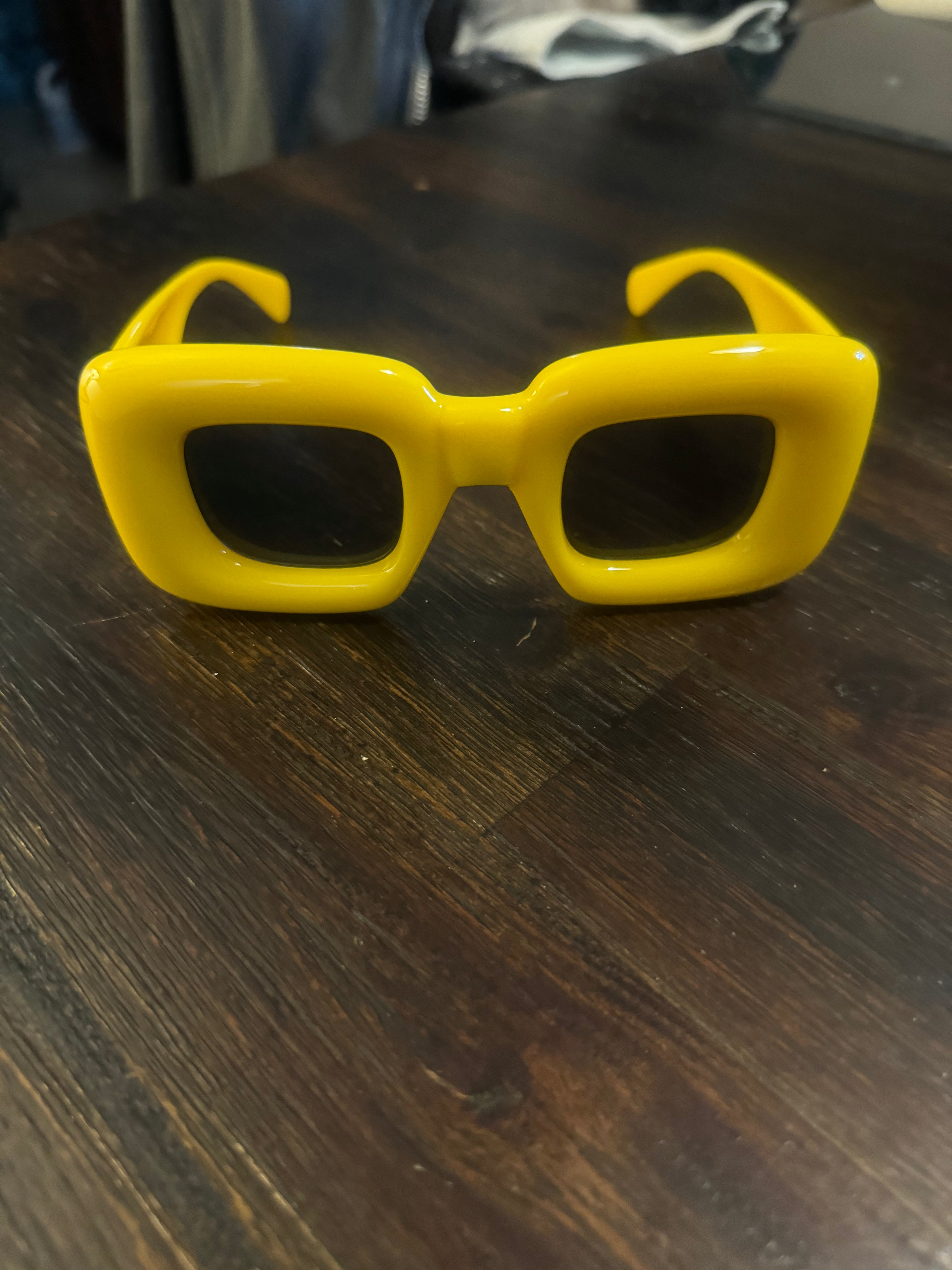 Lora Sunnies
