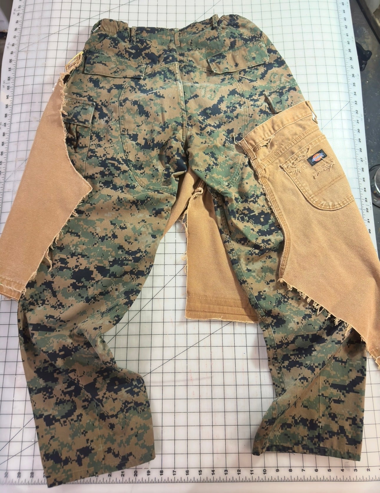 Fall Camo n Workwear Overlay Cargo Pant