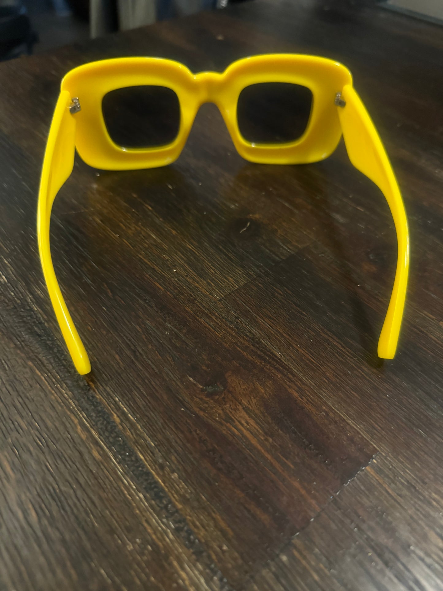 Lora Sunnies